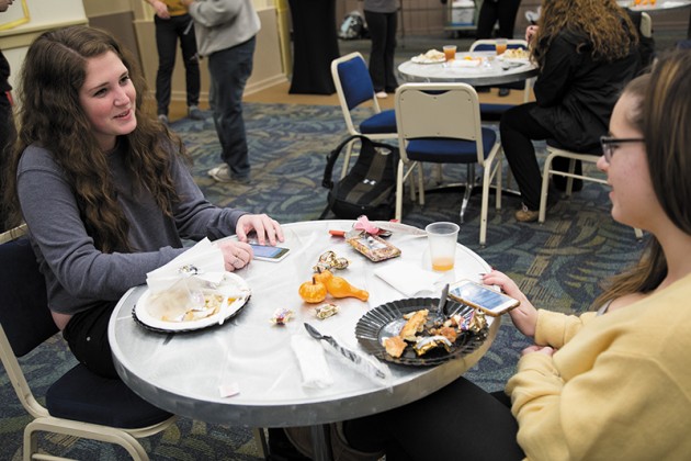 Friendsgiving  gathers students in Lawrence Hall