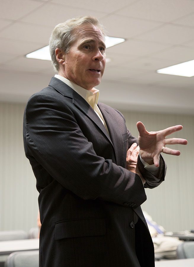President Paul Hennigan discusses student concerns at USG’s weekly meeting Monday April 10.