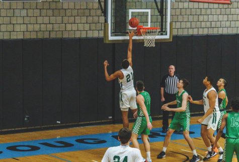 Pioneers split games with Midway Sports