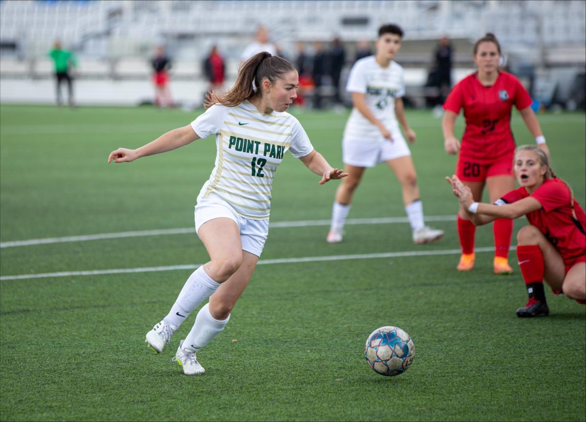 Junior Madison Spencer goes for the goal during a game earlier in the seaon. The team suffered a hard
loss against Rio Grande last week, ending their season.