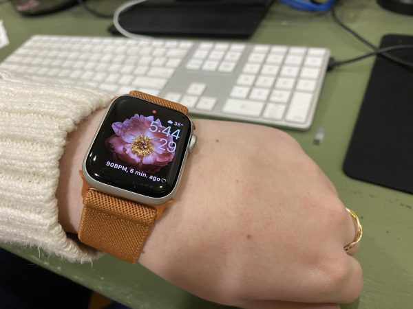 A smart Apple watch.