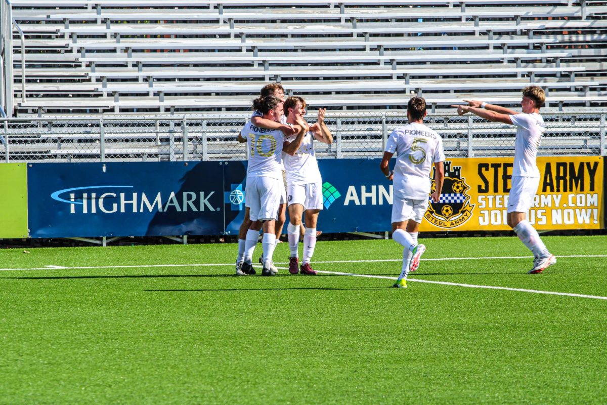 Moritz Sarfert, Cheroky Briard, Ruben Kuypers, Baptiste Gaume and Finn Syson celebrate Kuypers’ goal assisted by Sarfert.